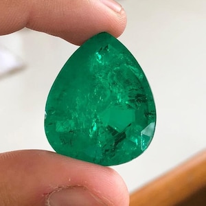 Beautiful Vivid Green Emerald Gemstone, Eye Clean Green Emerald, Emerald Doublet, Top Quality Emerald Doublet Gemstone Jewellery Making