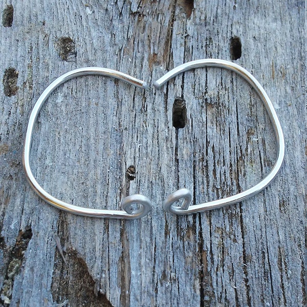 Ear Support Earlobe Lifter: (Style (A) for earrings that DO NOT use backings) in Silver Fox Color