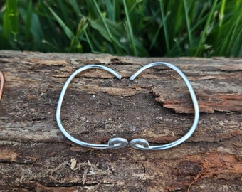 Ear Support Earlobe Lifter: REDESIGNED to work with all earrings! In Silver Fox color!