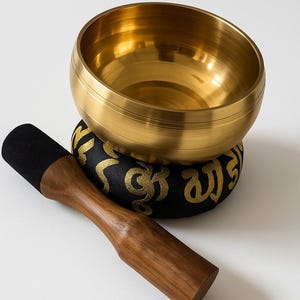 Tibetan hand made singing bowl, bowl for meditation, sound healing, yoga, relaxation.