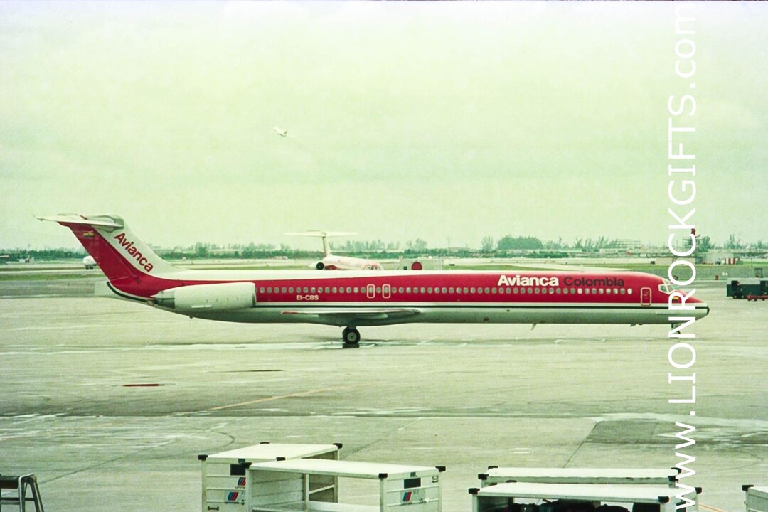 Avianca Colombia | MD-80 | EI-CBS | Photo - Etsy