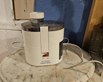 Hamilton Beach JUICE EXTRACTOR CJ01 395W WHITE Tested&Works Vintage