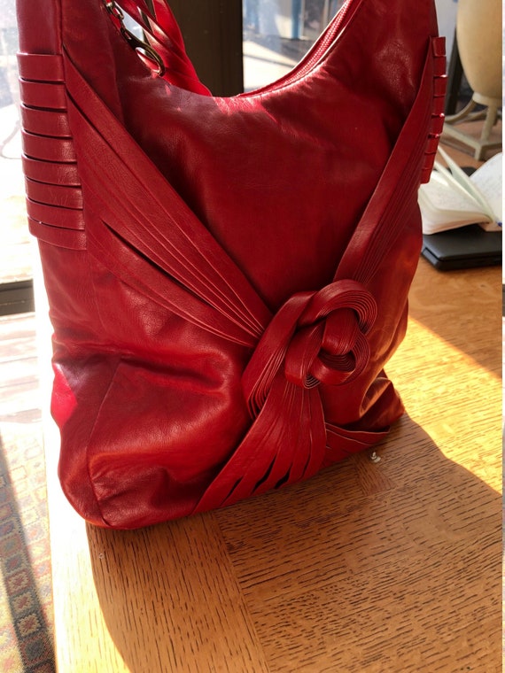 80s Vintage Red Faux Leather handbag with knot det