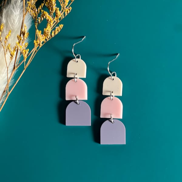 Minimalist petite light pink and gray triple arch geometric acrylic earrings, gray earrings, small earrings, gradient color earrings