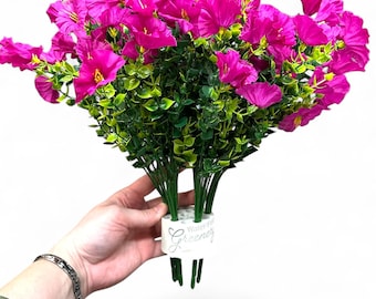 Petunias plantables de floración eterna: flores artificiales para paisajismo con protección UV y núcleo de plantación pendiente de patente.