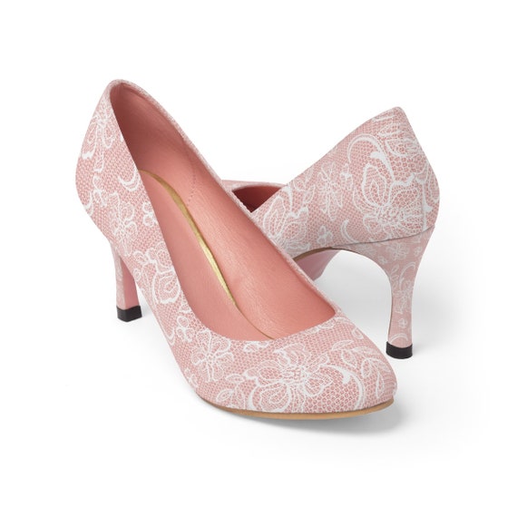 pastel pink pumps