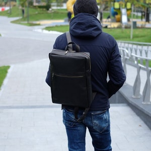 Smal laptopryggsäck i äkta läder, minimalistisk arbetsväska, MacBook-datorväska