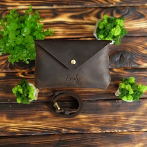 Leder Gürteltasche Frauen, Leder Gürteltasche personalisiert, Umschlag Gürteltasche, Mini Fanny Pack, Bauchtasche für Damen, kleine Gürteltasche für Handy