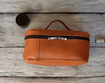 Leather Makeup Bag Organizer, Personalized Toiletry Bag with Handle, Large Vanity Case