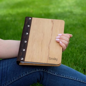 Diário de madeira personalizado, planejador de madeira rústico personalizado, caderno com logotipo gravado, presente corporativo, pasta de argolas recarregável A5, presente para melhor amiga