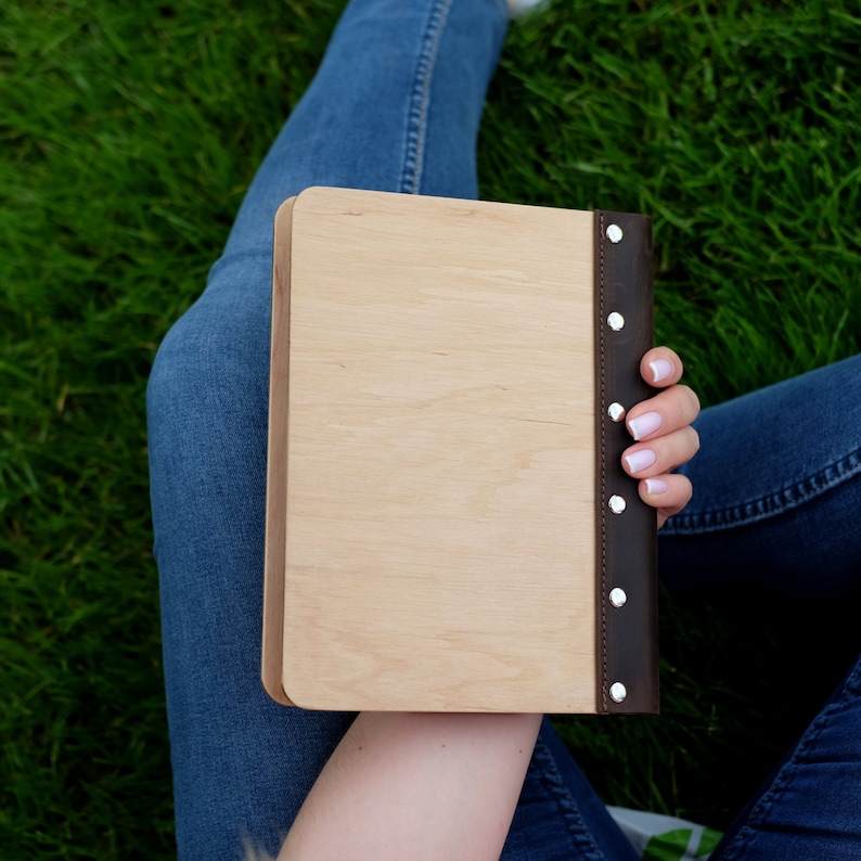 Custom A5 Ring Binder, Wooden Journal, Personalized Ringbound Notebook, Refillable Wood Planner, Coworker Gift image 4