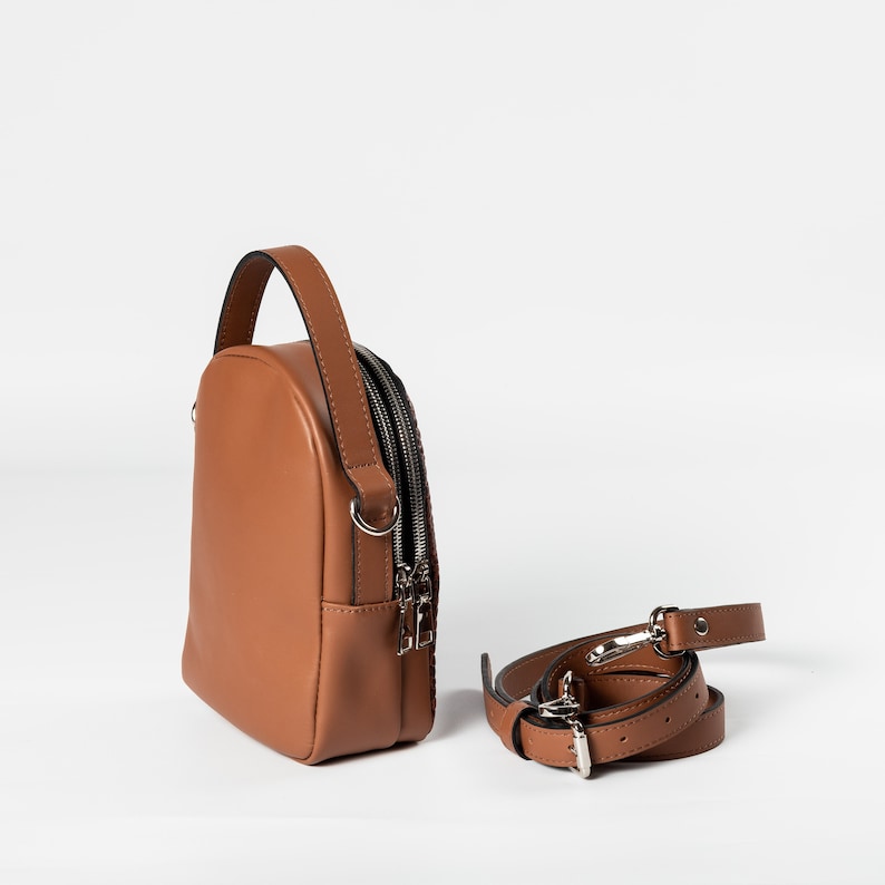 Women leather crossbody