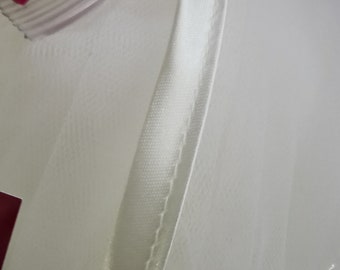 Satin edge Long Bridal Veil (Fiona)