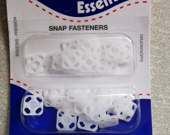 Square snap fastners