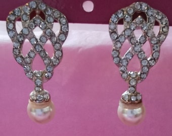 Pearl & Crystal earrings