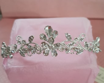 Silver & diamond tiara (LM217)