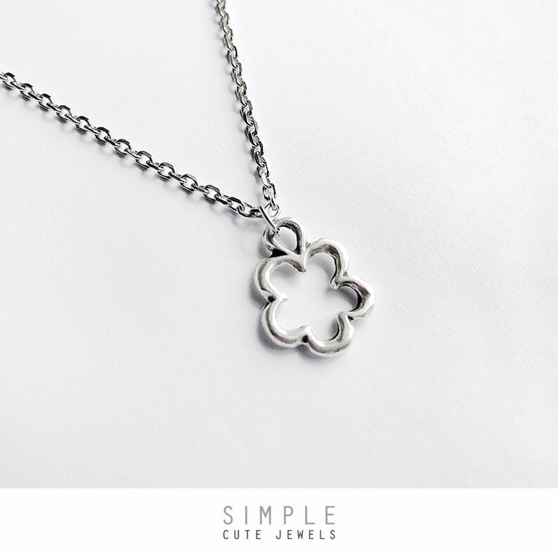 Flower Pendant Open Flower Necklace SimpleCuteJewel Gift for her Daughters Gift Dainty Pendant Silver Flower Necklace