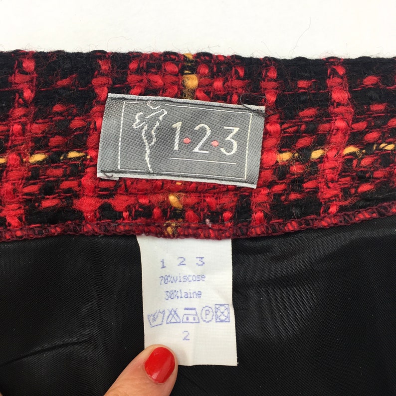 Best sizes S to M. Pencil skirt and blazer Cool buttons 80s-90s vintage Super cool vintage tartan skirt suit Deep and bold red hews