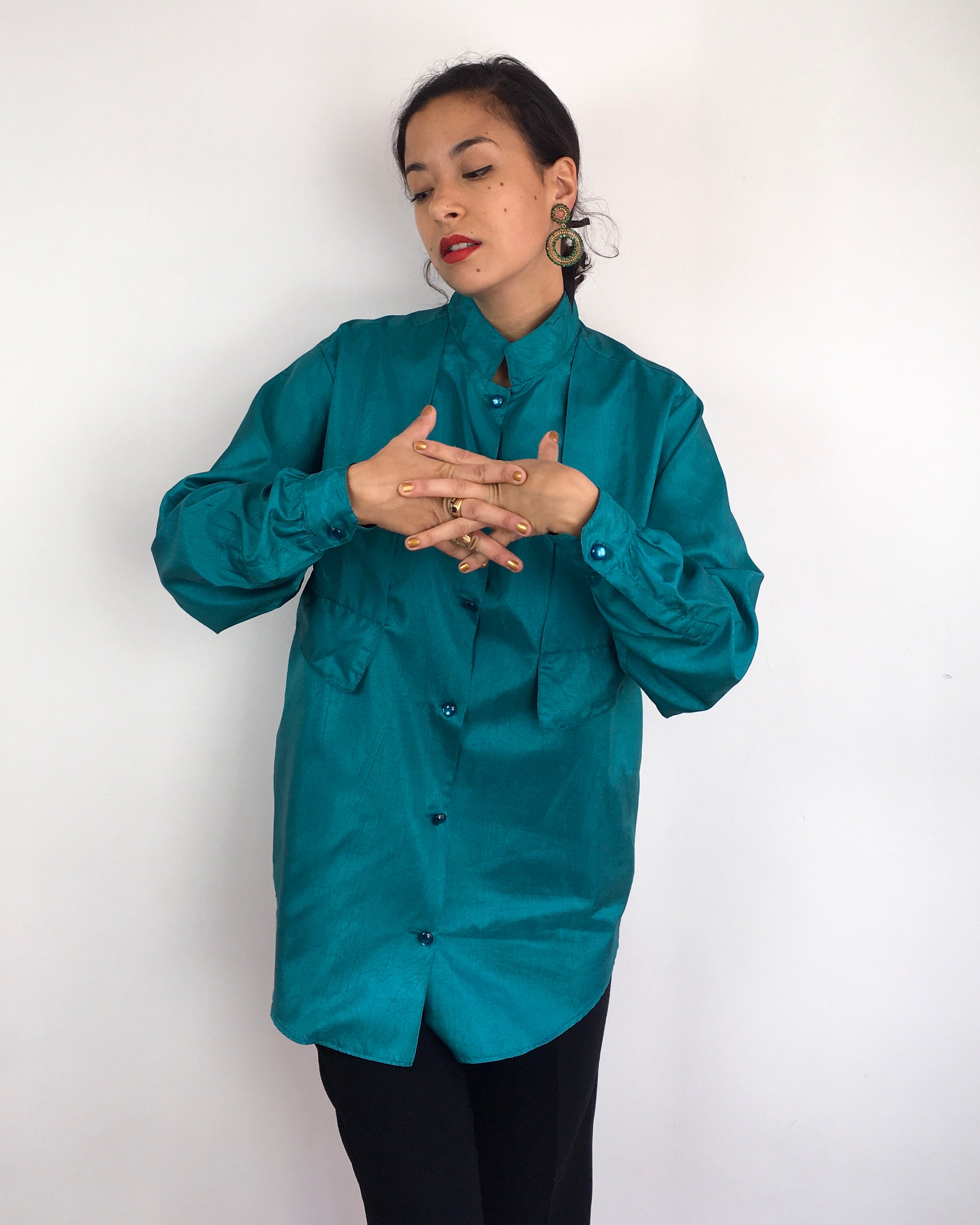 Large Vintage 80s Teal/blue-green Blouse. Silk-like Fabric Large Vintage 80s Teal/blue-green Blouse. Silk-like Fabric