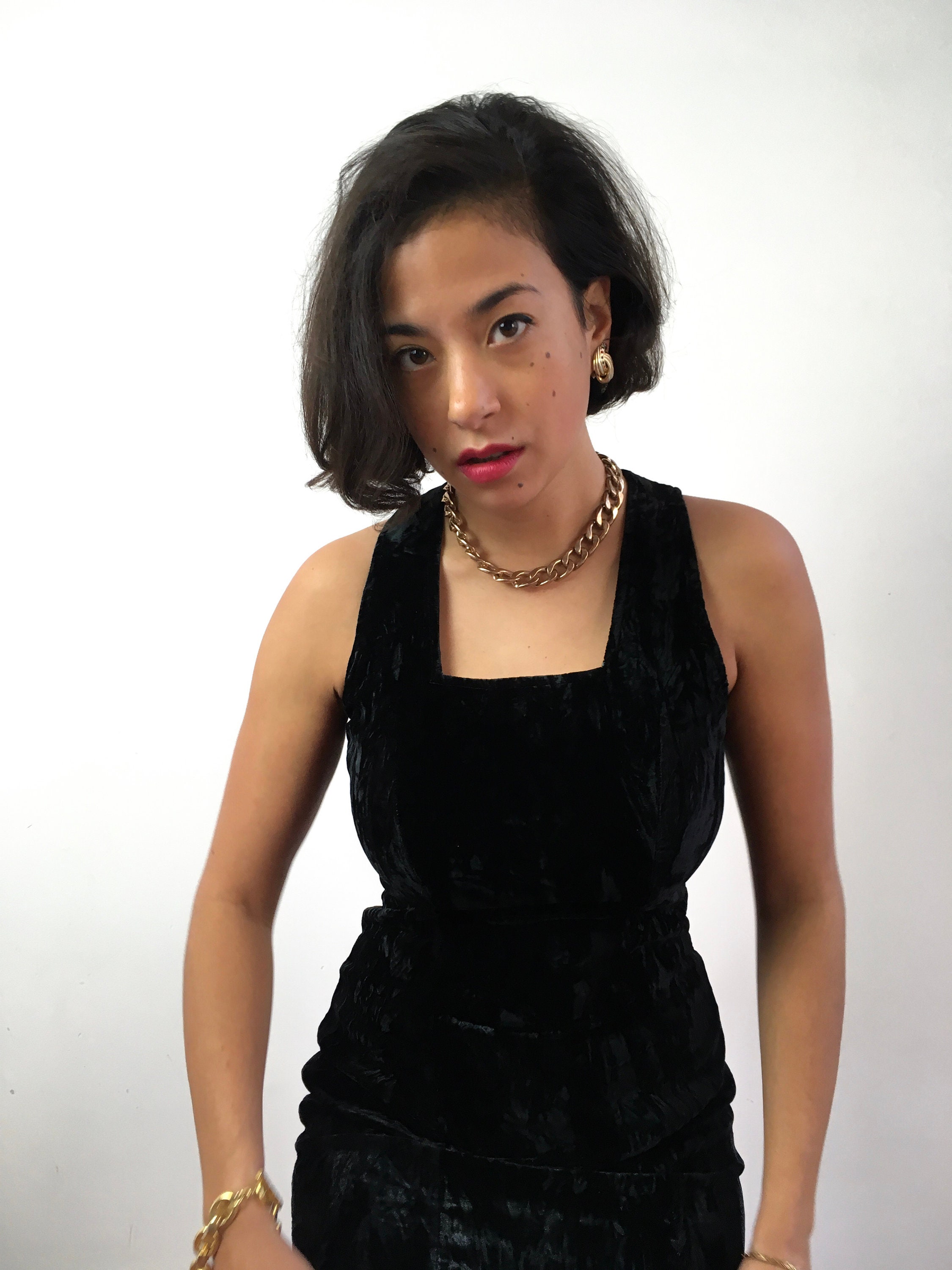 レビュー高評価アイテム特集｜ファッション通販 Black Vintage 80s Velvet Flattering and Tight Dress. Mini スーツ・フォーマル・ドレス