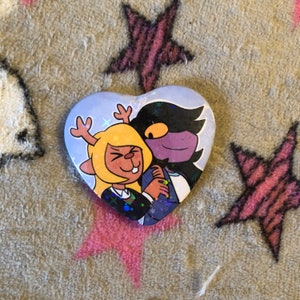 Suselle Holographic Heart-Shaped button badge