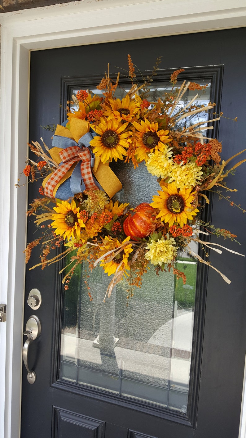 Rustic Farmhouse Wreath Housewarming Gift Harvest Decor for Outdoor Fall Sunflower and Pumpkin Grapevine Wreath for Front Door