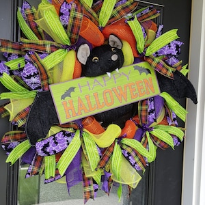 Halloween Bat Wreath, Best Halloween Wreath for Front Door, Spooky Wreath, Orange Purple Green Wreath Decor, Creepy Halloween, Scary Fall