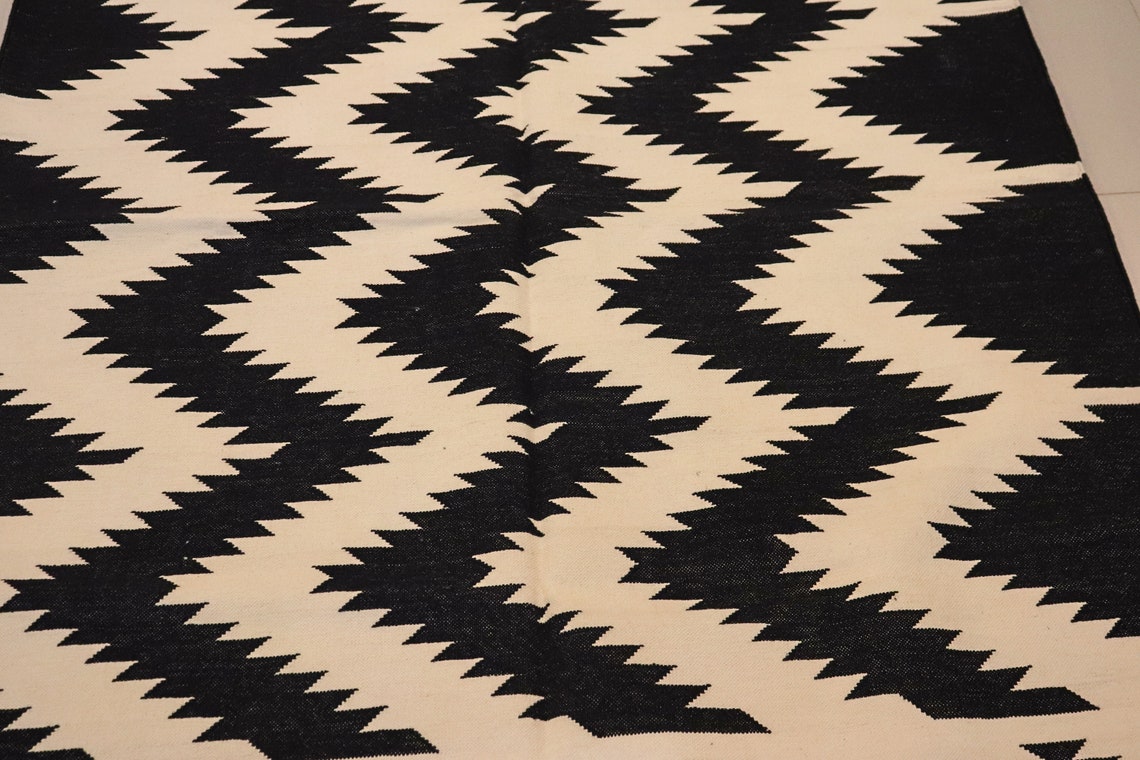 Black White Pure Cotton Zig Zag Rug Indian Handmade Etsy