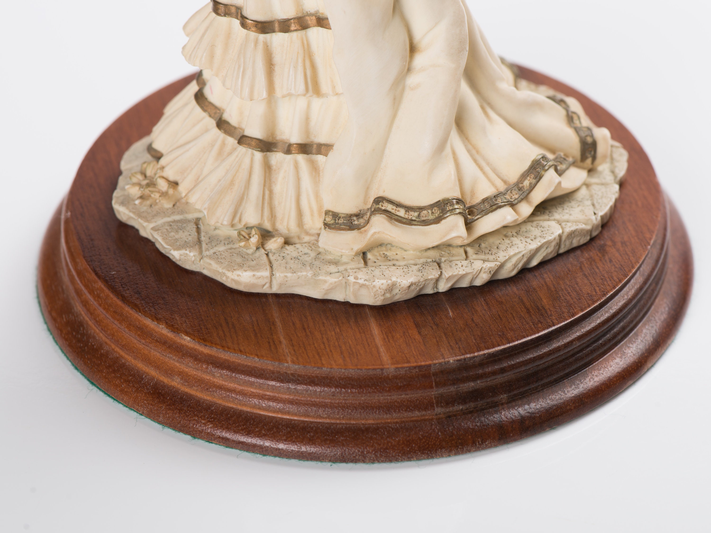 Vintage Figurine Leonardo Collection ' Society Belle ' Etsy