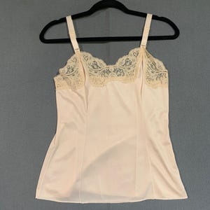 Vintage Union Made Nylon Cami Top Size 32 Beige Lace Trim Lingerie Tank Top