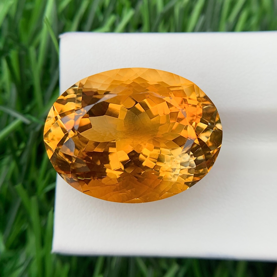 Brazilian Citrine Gemstone: 30.90 Carat Oval Faceted Beer Quartz