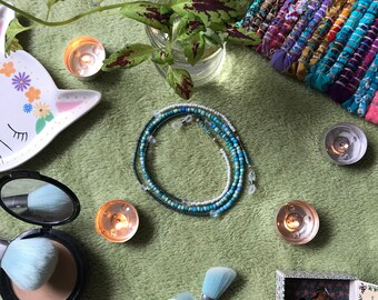 Blue & Green Glass Beaded Eyeglass Chain: Faceted Seed Beads  display picture 3