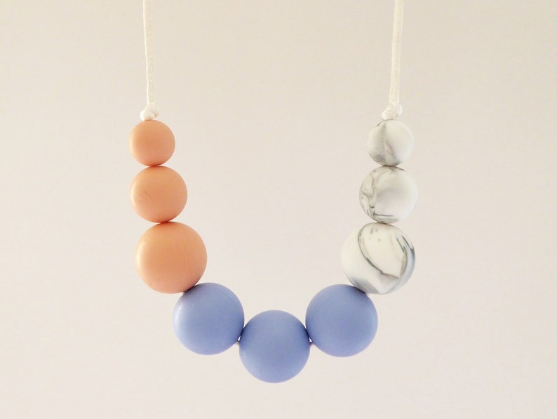 Silicone Beaded Necklace Teether Necklace Silicone Nursing Necklace Baby Teething Necklace Breastfeeding New Mum Gift
