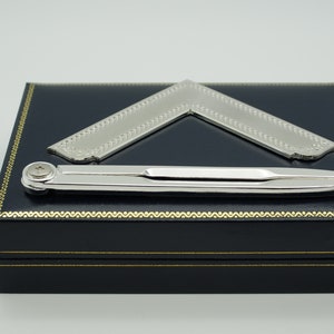 Freemasons Masonic Square and Compass Set in Silver platining (boxed) Lodge Size