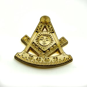 Freemasons Gold Coloured Masonic Past Master Masonic Lapel Pin LP 91