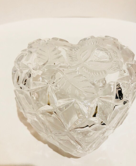 Huge Vintage heart shape trinket, jewelry box, ro… - image 5
