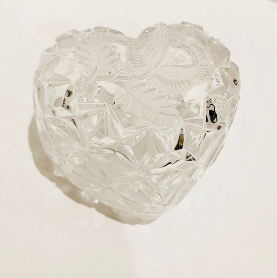 Huge Vintage heart shape trinket, jewelry box, ro… - image 1