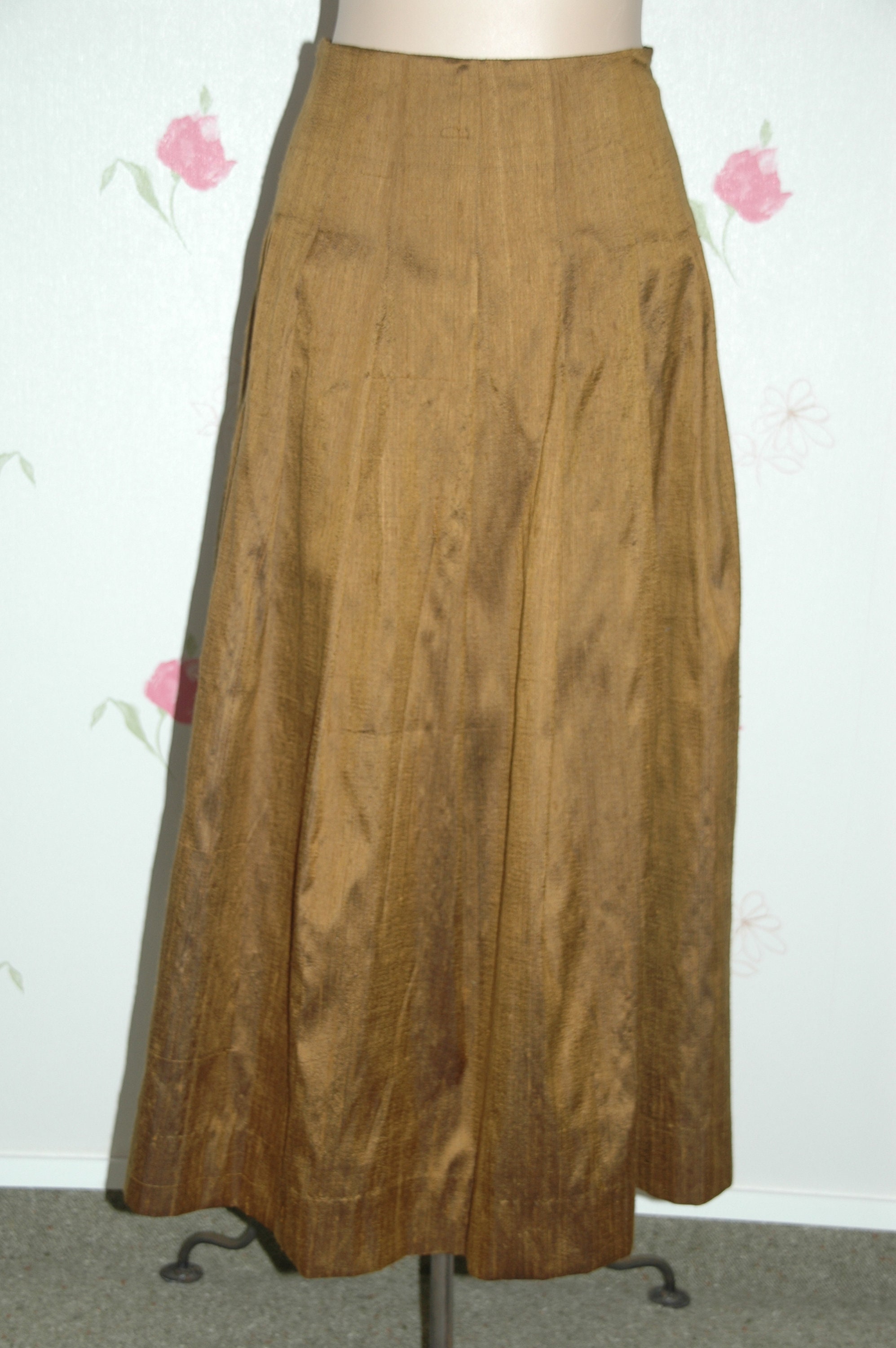 Loretta silk skirt: Size 12 UK/AU/NZ This stunning | Etsy