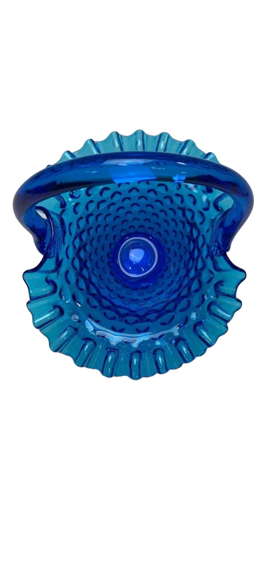 フェントンのヴィンテージ ブルー ホブネイル バスケット 1970 年代