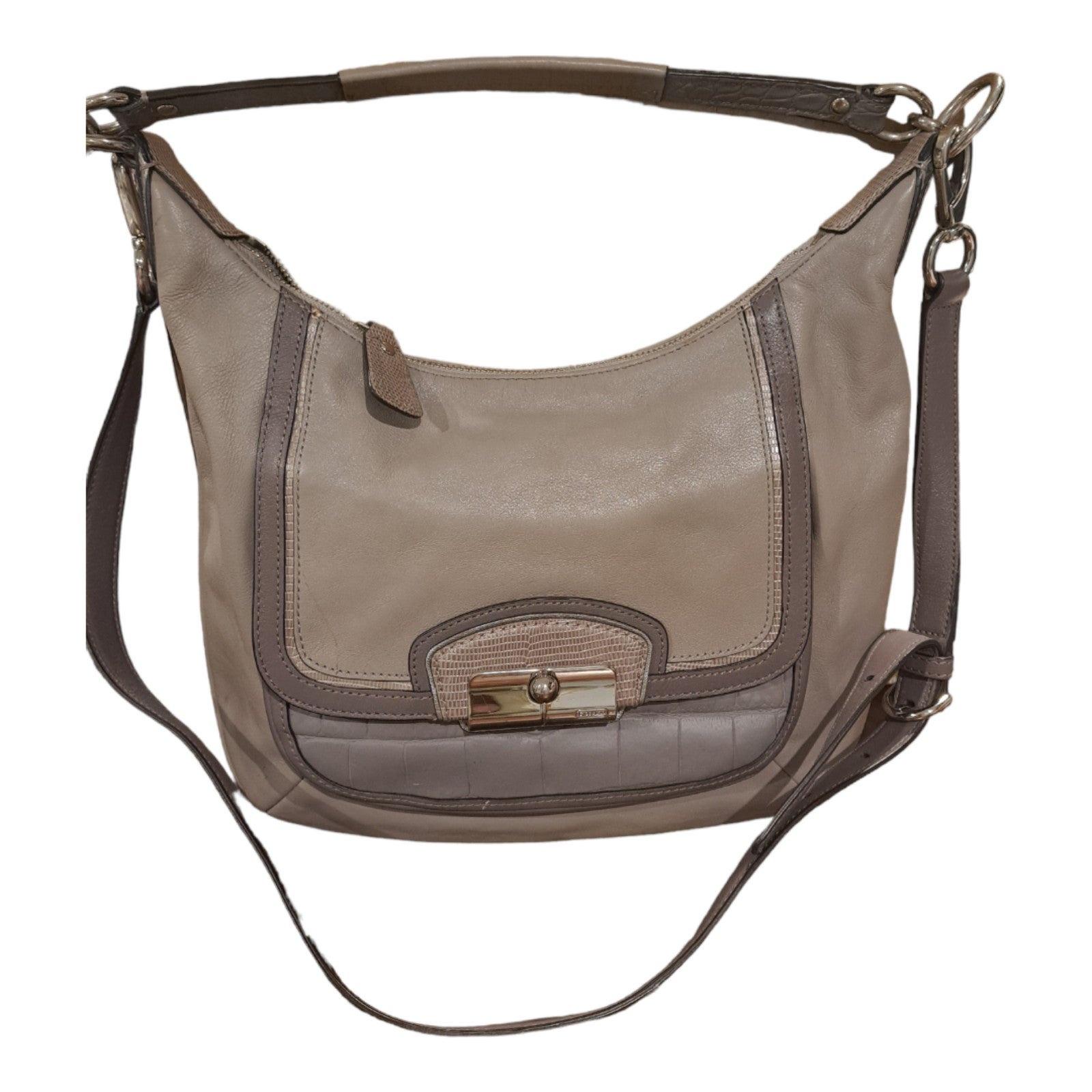 Coach F19310 Tan Gray Leather 