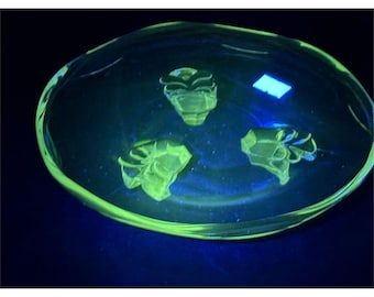 Bandeja para aperitivos Fostoria Coronet vintage de 7,5" con efecto "UV Glow"