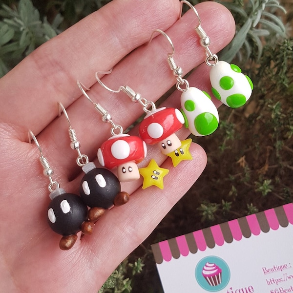 Boucles d'oreilles ou Collier Inspiration jeu vidéo, Puce, Clous, Cadeau Geek, Gamer, Fimo, Jaune, Fun, Kawaii, Gameuse, Geekette