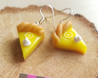 Pendientes de tarta de merengue de limón, arcilla polimérica, fimo, golosina, pastel, rebanada de tarta, pasteles