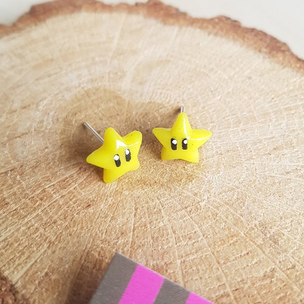 Earrings Stud Star inspiration Video Game, Gift Geek, Fimo, Yellow, Fun, Gift For Her, Geekettes, Kawaii