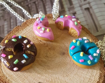 Personalized Donut BFF Necklace Set of 2, Best Friend Gift, Polymer Clay Friendship Necklaces, Cute Handmade Jewelry, Cute Matching Necklace