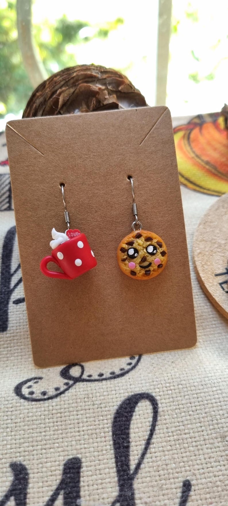 Pendientes de galleta kawaii y taza de chocolate caliente gourmet, acero inoxidable antialérgico, joyería de fimo, divertidos y graciosos. imagen 4