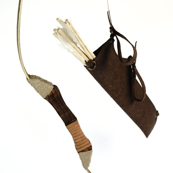 Wooden Toy Bow and Arrow Set: Bamboo Arrows, Leather or Felt Quiver