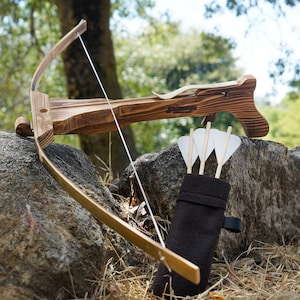 32" Toy Crossbow with Bolts & Felt Quiver