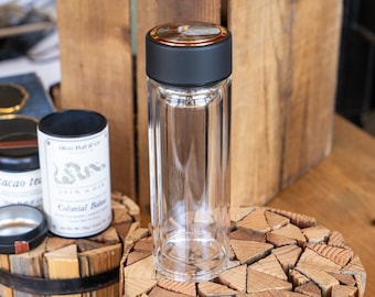Built in Tea Infuser Glass Tumbler With Black and Gold Closing Lid - Double Walled
