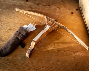 18" Toy Wood Crossbow with Bolts & Felt Quiver